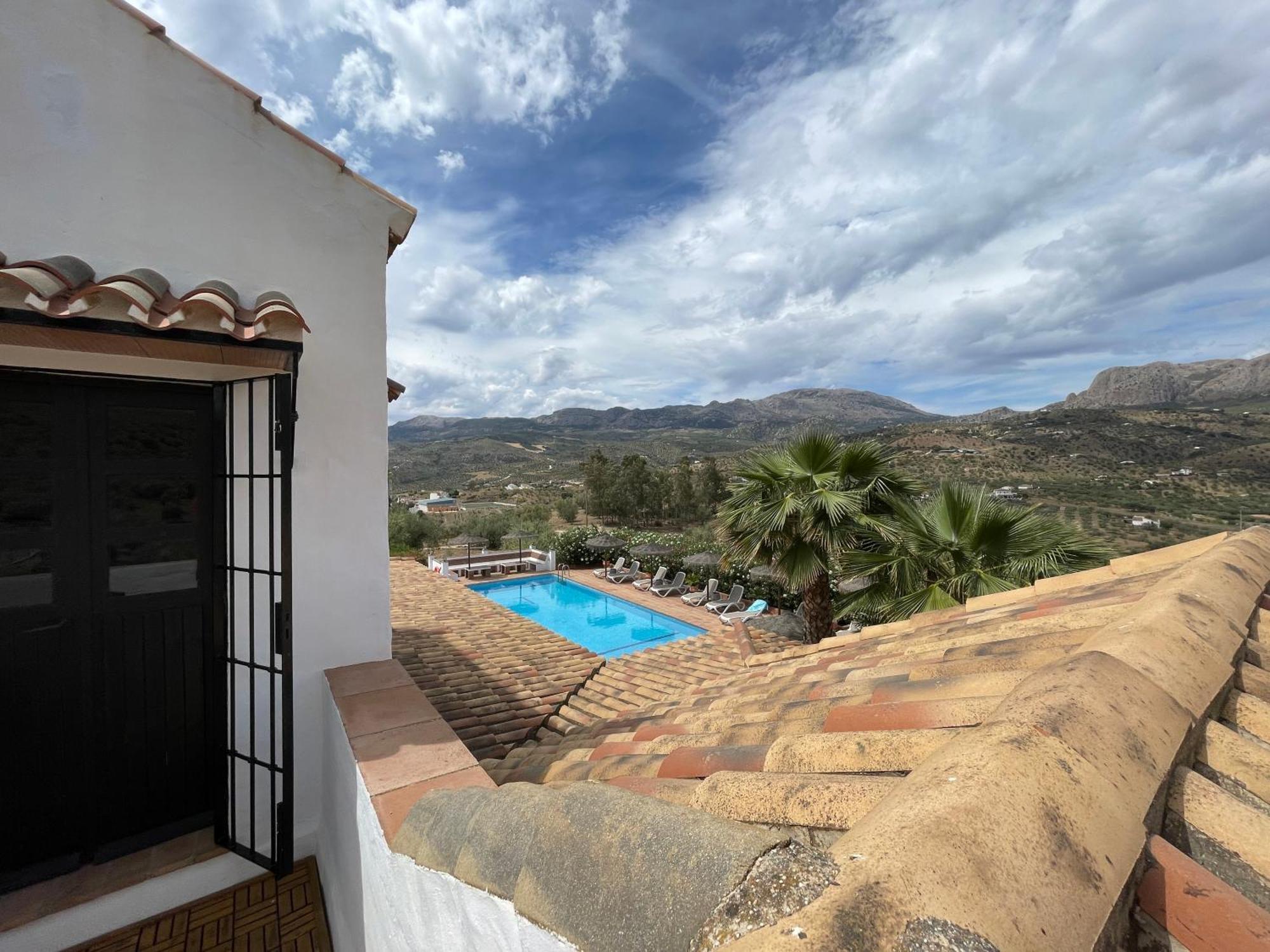 Hacienda Riogordo Bed and Breakfast Eksteriør billede